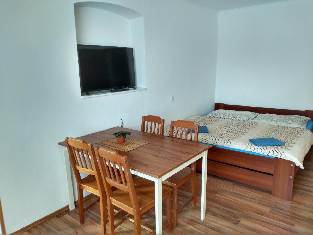 Apartments U Cara Чешка Будьовица Екстериор снимка