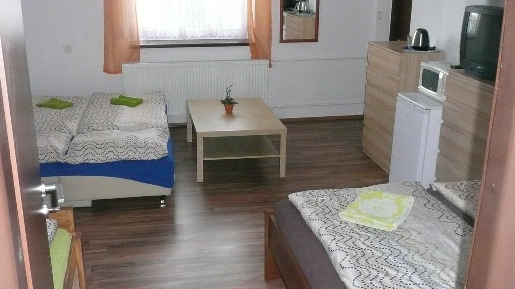 Apartments U Cara Чешка Будьовица Екстериор снимка